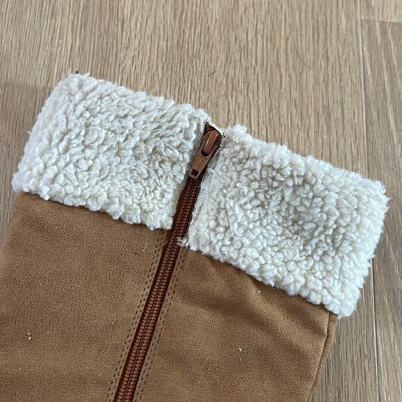 OLD NAVY Tan and Cream Faux Suede Sherpa Knee High Wedge Boots Size 7 - Picture 3 of 11